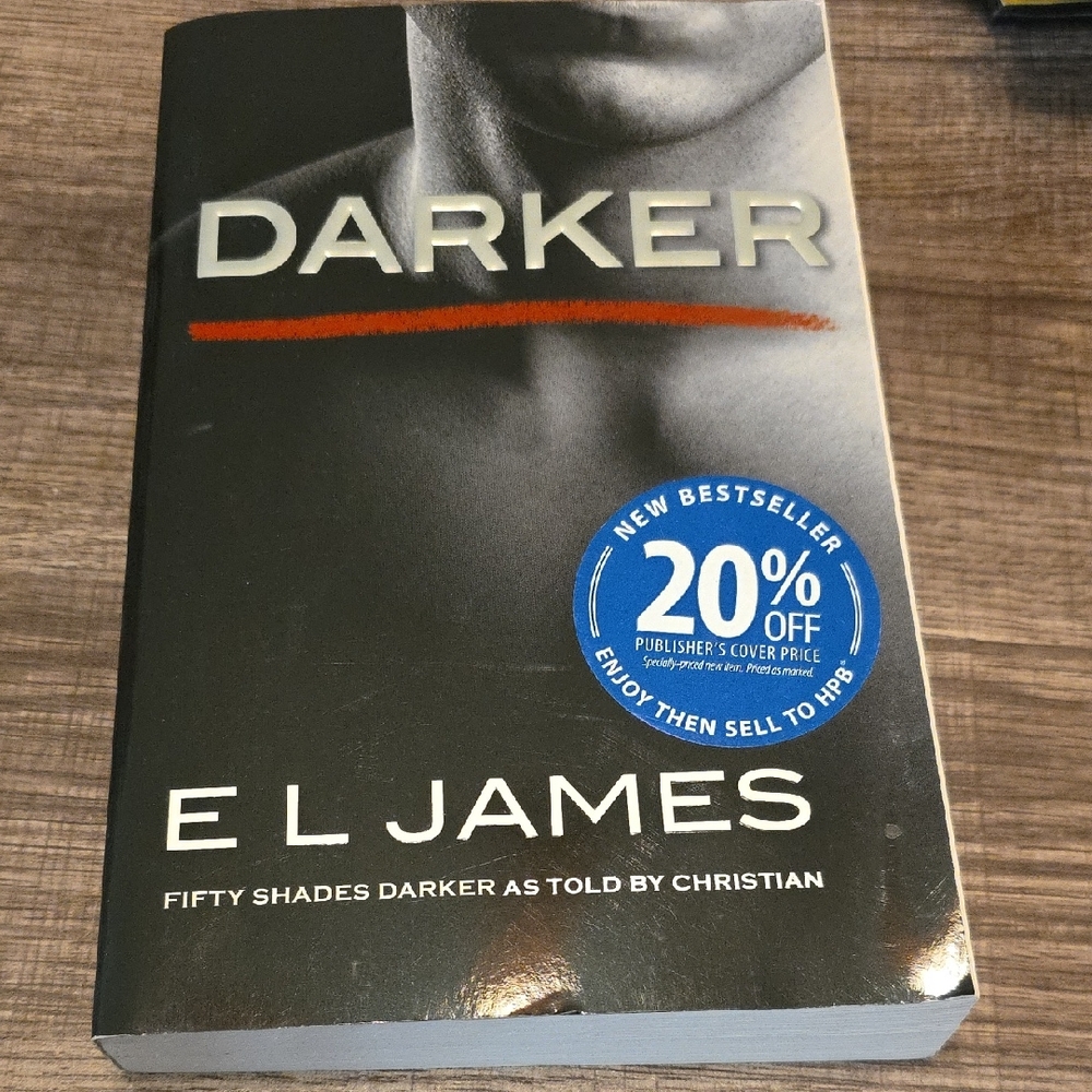 Darker by E L James Paperback